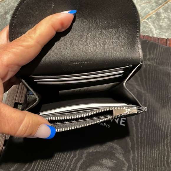 Two Celine wallets, red or black, original and brand new - Picture 7 of 7